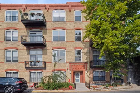 1740 N Maplewood Ave #120, Chicago, IL 60647
