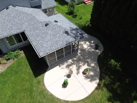 Exterior - 6 Spinnaker Ct, Third Lake, IL 60030 photo 9 of 9