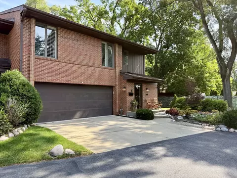 310 Boardwalk Pl #310, Park Ridge, IL 60068