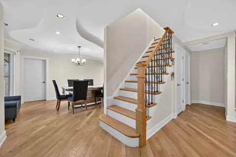 Entry Way - 75 N 2nd Ave, Des Plaines, IL 60016 photo 1 of 1