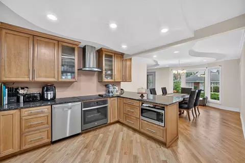 Kitchen - 75 N 2nd Ave, Des Plaines, IL 60016 photo 1 of 4