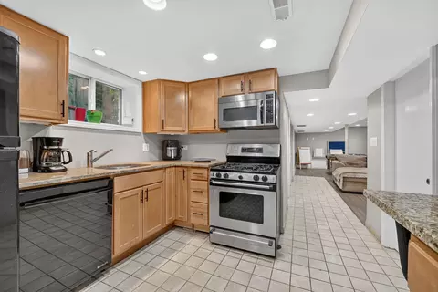 Kitchen - 75 N 2nd Ave, Des Plaines, IL 60016 photo 4 of 4