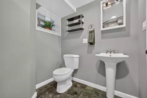 Bath - 75 N 2nd Ave, Des Plaines, IL 60016 photo 6 of 7
