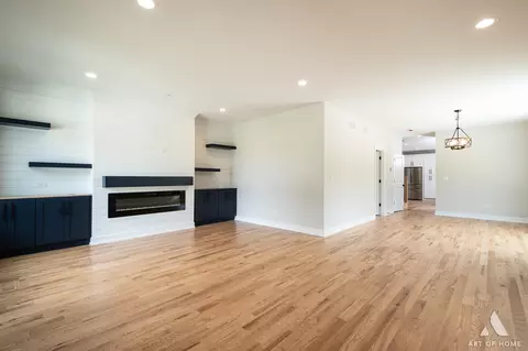 Living - 7957 W 73 Pl, Bridgeview, IL 60455 photo 4 of 4