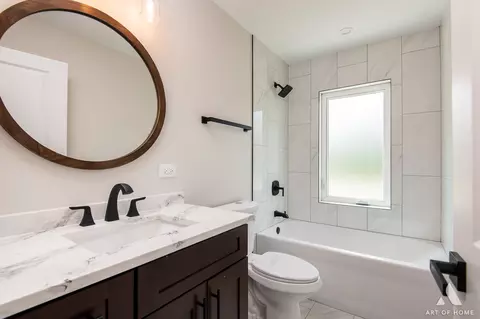 Bath - 7957 W 73 Pl, Bridgeview, IL 60455 photo 5 of 6