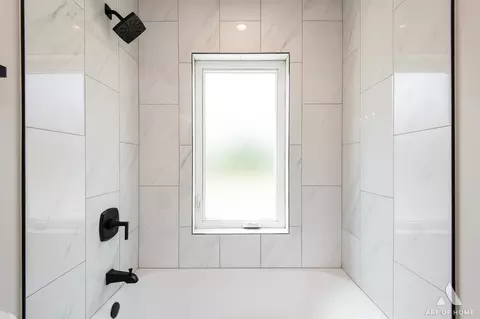 Bath - 7957 W 73 Pl, Bridgeview, IL 60455 photo 6 of 6