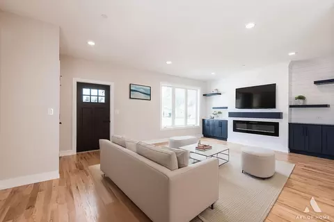 Living - 7957 W 73 Pl, Bridgeview, IL 60455 photo 1 of 4