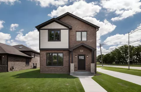 Exterior - 7957 W 73 Pl, Bridgeview, IL 60455 photo 4 of 6