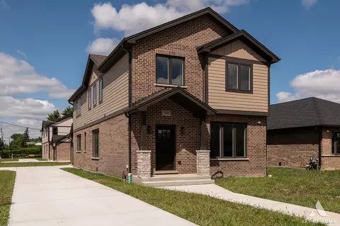 7948 W 74th St, Bridgeview, IL 60455 photo 2