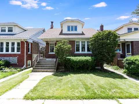 5351 W Waveland Ave, Chicago, IL 60641