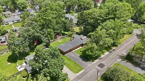 View/Area - 1460 Eagle Rd, Elgin, IL 60123 photo 1 of 3