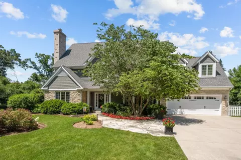 1100 Studio Ln, Riverwoods, IL 60015