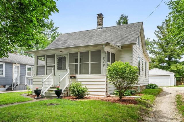 849 N 11th St, Dekalb, IL 60115