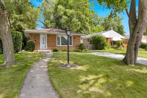 3864 Fargo Ave, Skokie, IL 60076