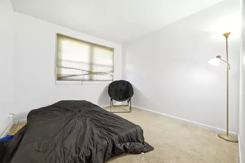 Bedroom - 904 Chippewa Dr, Elgin, IL 60120 photo 1 of 7