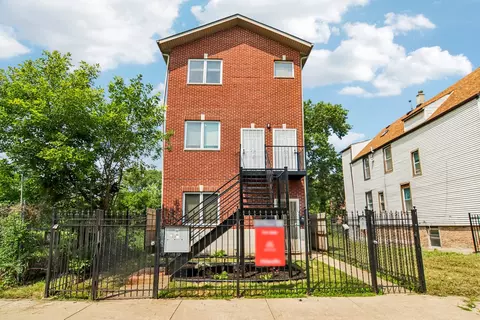 7018 S Dorchester Ave, Chicago, IL 60637