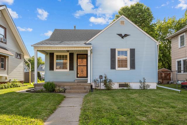 1826 33rd St, Rock Island, IL 61201