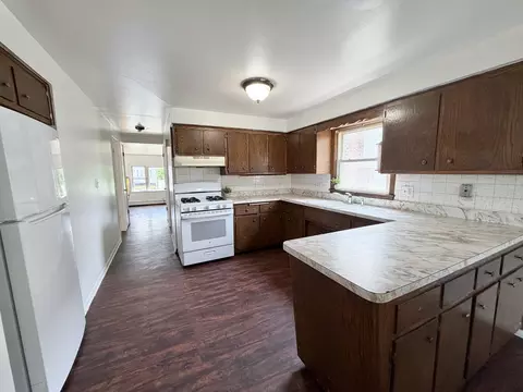 Kitchen - 3940 Center Ave, Lyons, IL 60534 photo 2 of 3