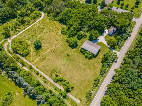 View/Area - 2802 N Ringwood Rd, Mchenry, IL 60050 photo 6 of 7