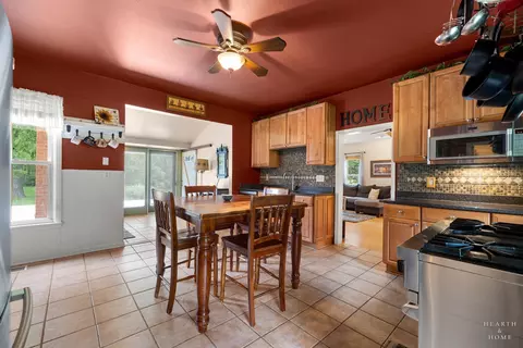 Kitchen - 2802 N Ringwood Rd, Mchenry, IL 60050 photo 3 of 3