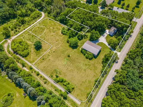 View/Area - 2802 N Ringwood Rd, Mchenry, IL 60050 photo 1 of 7