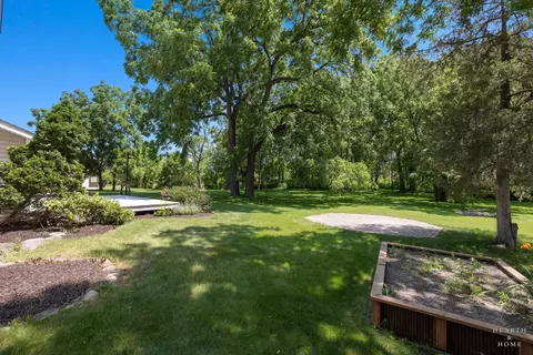 Exterior - 2802 N Ringwood Rd, Mchenry, IL 60050 photo 6 of 8
