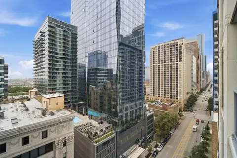 View/Area - 100 E 14th St #1209, Chicago, IL 60605 photo 1 of 3