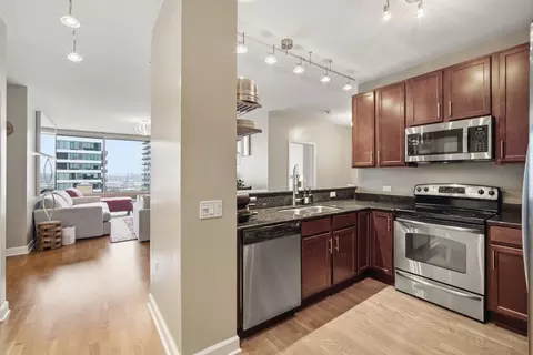 Kitchen - 100 E 14th St #1209, Chicago, IL 60605 photo 2 of 2