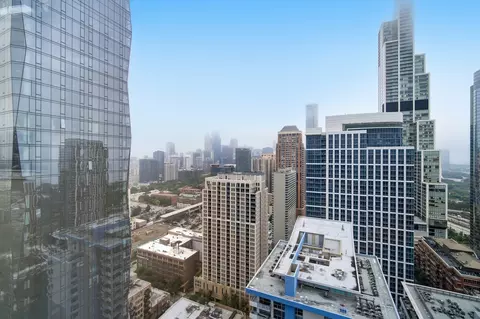 View/Area - 100 E 14th St #1209, Chicago, IL 60605 photo 3 of 3