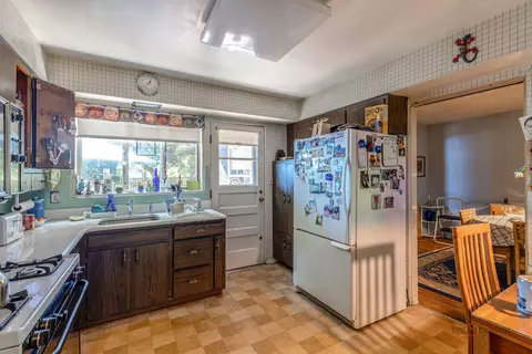 9320 Forestview Rd, Evanston, IL 60203 photo 12