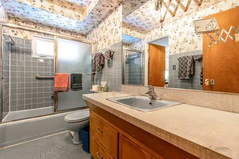 9320 Forestview Rd, Evanston, IL 60203 photo 17