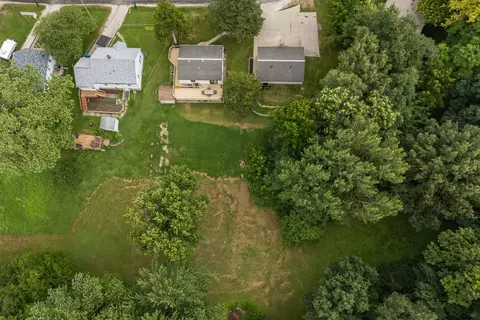 642 8th St, Silvis, IL 61282 photo 31