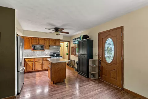 642 8th St, Silvis, IL 61282 photo 7