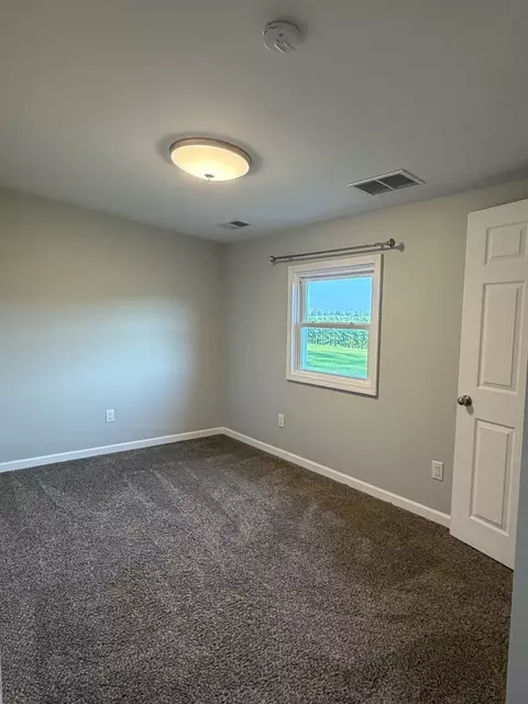Bedroom - 5538 W 1000 N Rd, Kankakee, IL 60901 photo 2 of 5