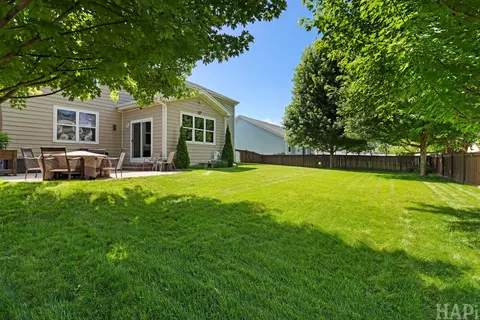 462 E Amberside Dr, Elgin, IL 60124 photo 39
