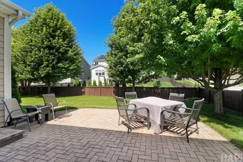 462 E Amberside Dr, Elgin, IL 60124 photo 38