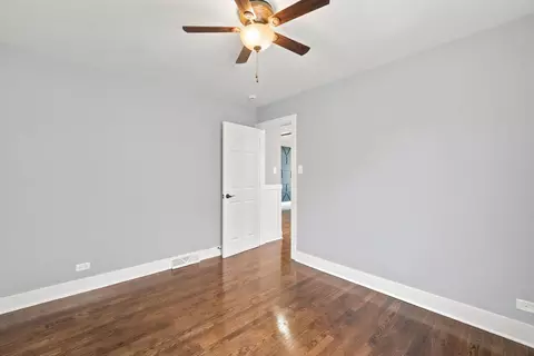 555 E 105th St, Chicago, IL 60628 photo 12