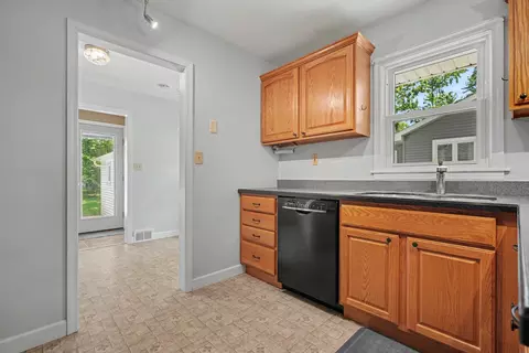 718 Dover Pl, Champaign, IL 61820 photo 13