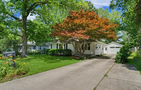 718 Dover Pl, Champaign, IL 61820 photo 2