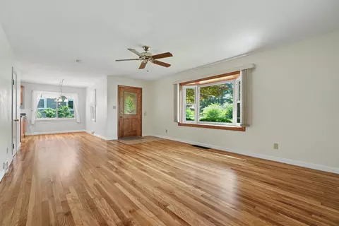 718 Dover Pl, Champaign, IL 61820 photo 7