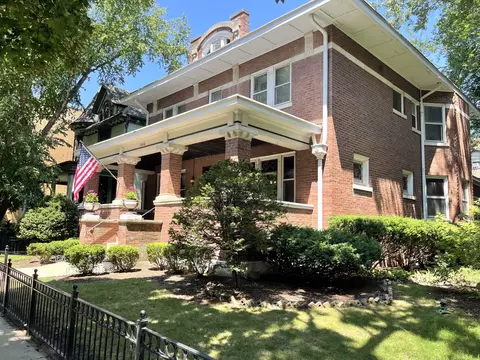 1446 W Summerdale Ave W, Chicago, IL 60640