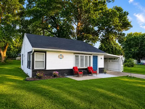 340 Forrest Dr, North Pekin, IL 61554
