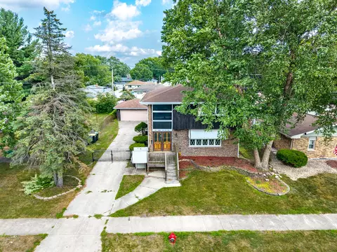 18309 Bock Rd, Lansing, IL 60438 photo 5