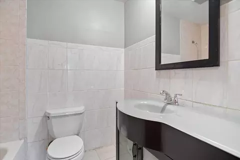 500 Cherry Cir, Glenview, IL 60025 photo 11