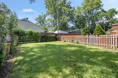 500 Cherry Cir, Glenview, IL 60025 photo 15