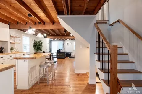 Entry Way - 411 Edward Ct, Des Plaines, IL 60016 photo 1 of 4