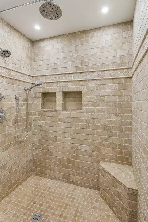 Bath - 24851 Michele Dr, Plainfield, IL 60544 photo 3 of 4