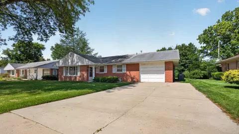 919 Vale St, Bloomington, IL 61701 photo 38