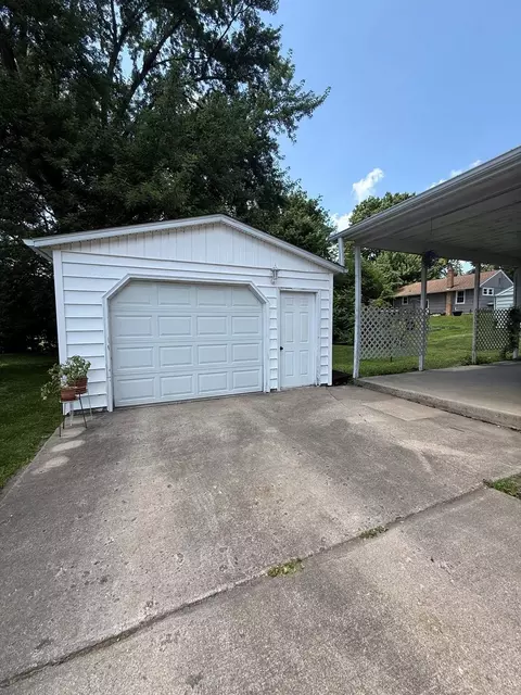 Exterior - 623 Sterling Ave, Dixon, IL 61021 photo 4 of 7