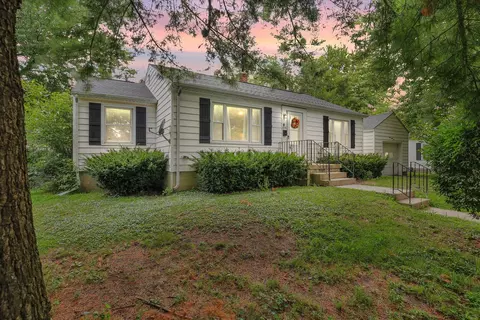 Exterior - 425 S Beech St, Arthur, IL 61911 photo 3 of 13